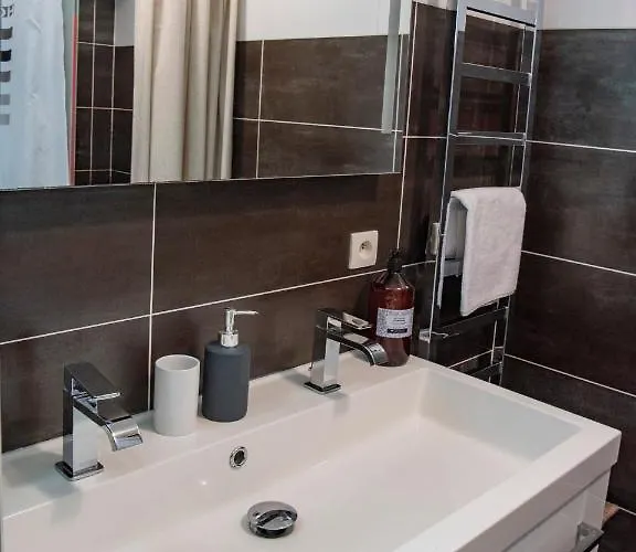 شقة Quo Vadis - Proche Et Parking Prive آركاشو